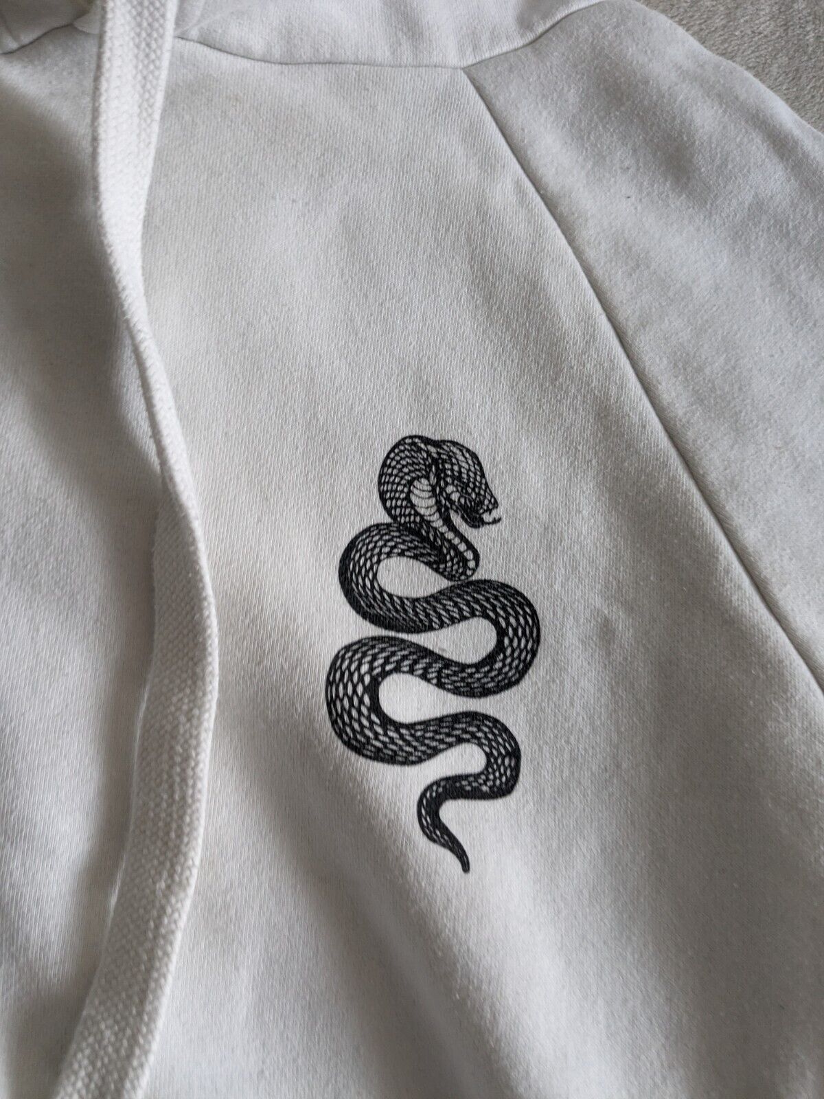 Taylor Swift - White Reputation Tour Hoodie - Medium