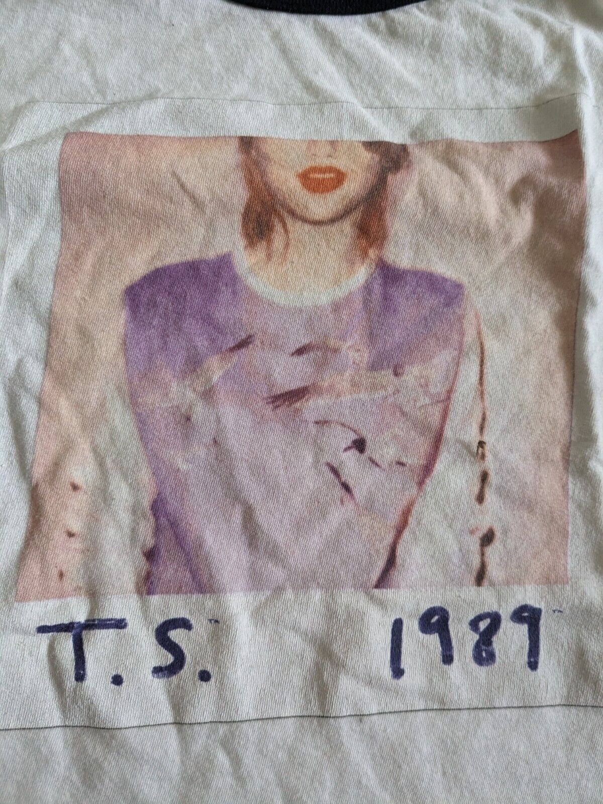 Taylor Swift - 1989 Tour T-Shirt - Small