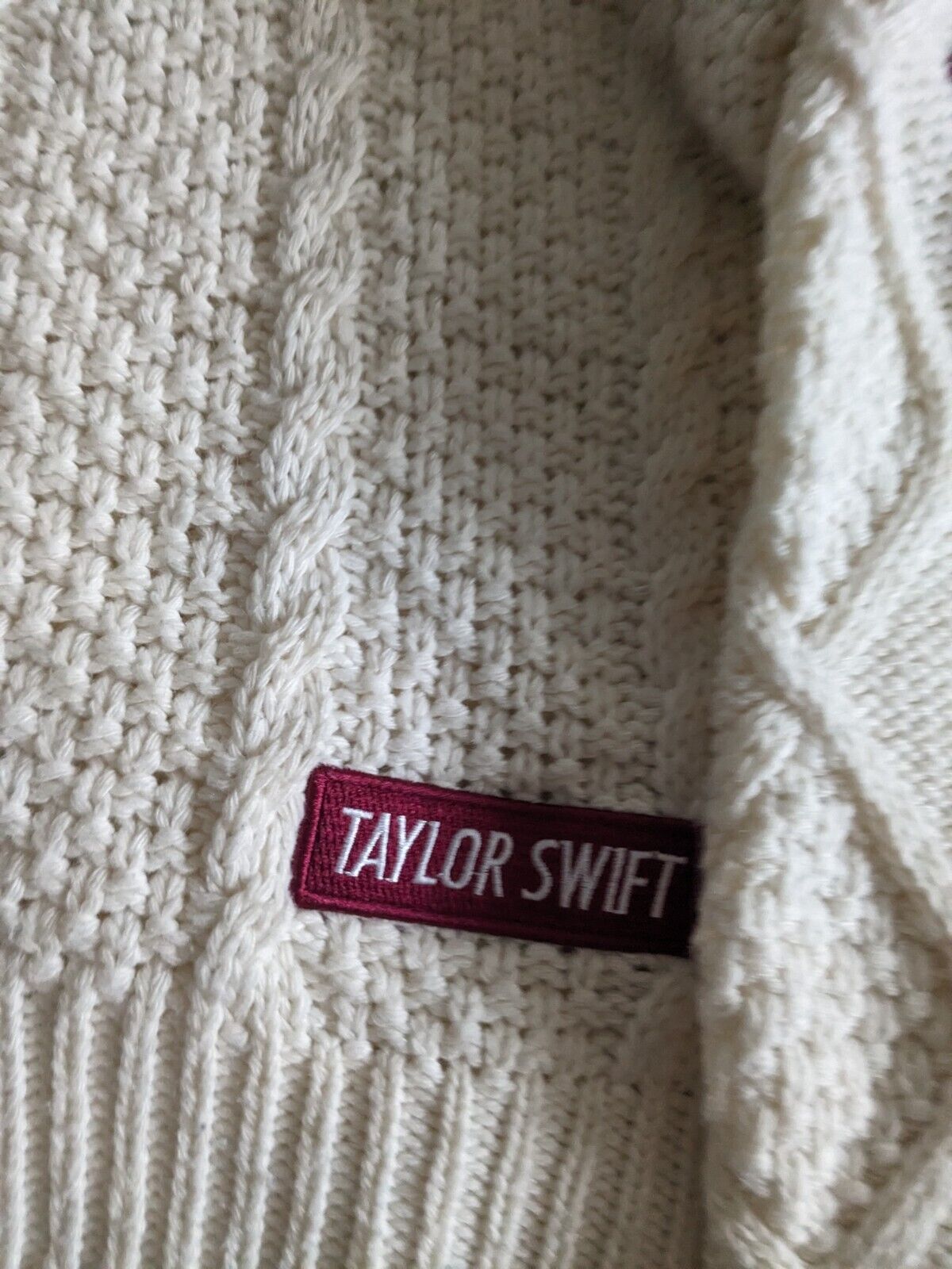 Taylor Swift - Official Red Cardigan - XS/Small