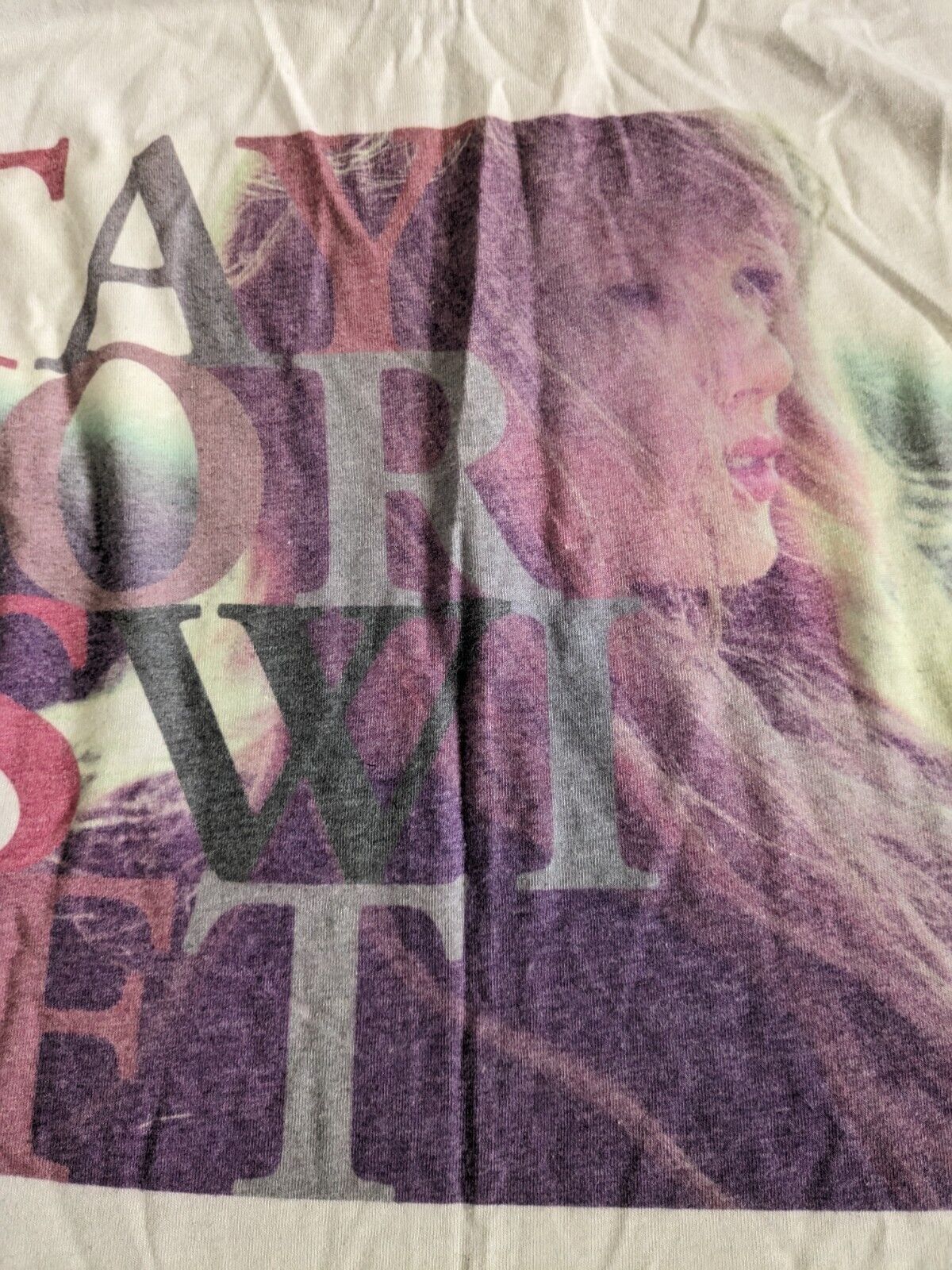 Taylor Swift - Red T-Shirt - Small