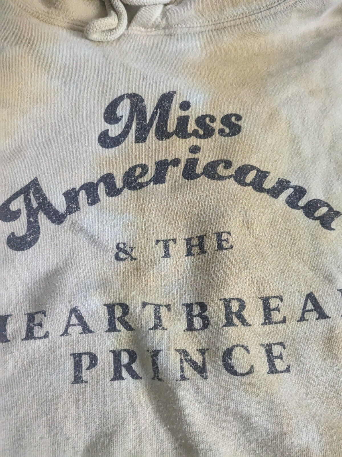 Taylor Swift – Miss Americana Heartbreak Prince Hoodie – Lover – Medium – Eras