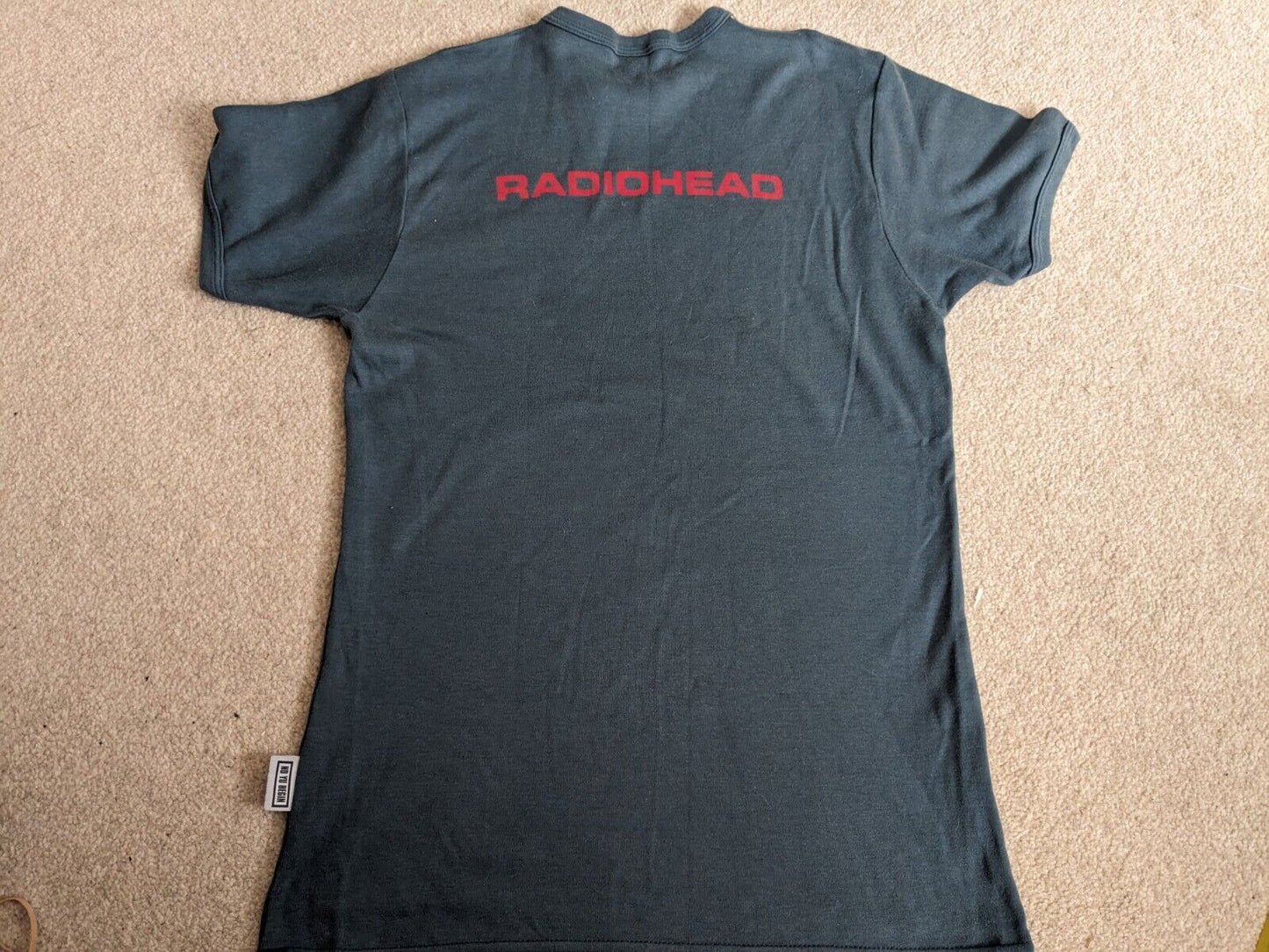 Vintage Radiohead T shirt UK NOT OK (Computer) W.A.S.T.E. WASTE Small