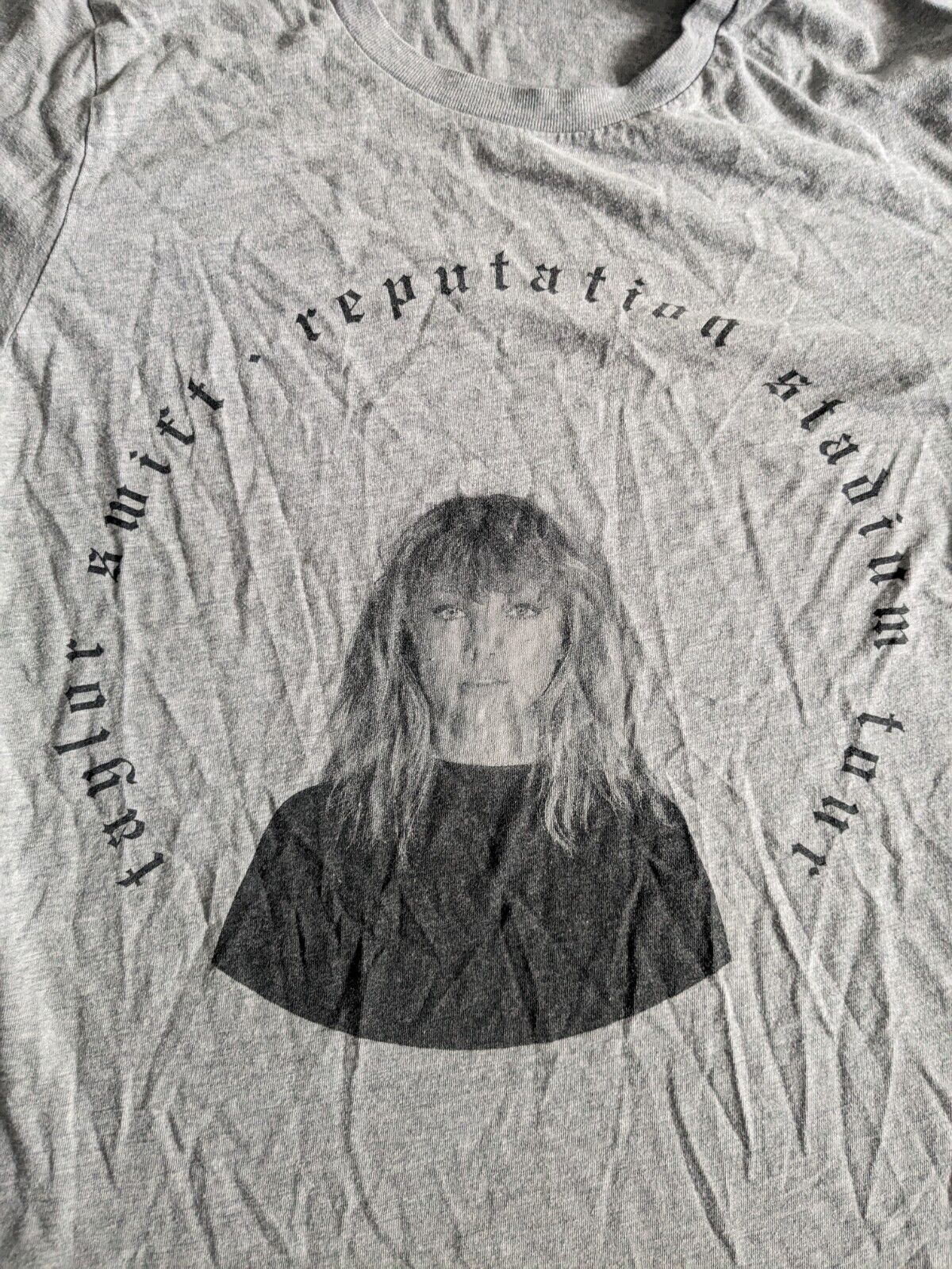 Taylor Swift - Reputation Tour T-Shirt - Small