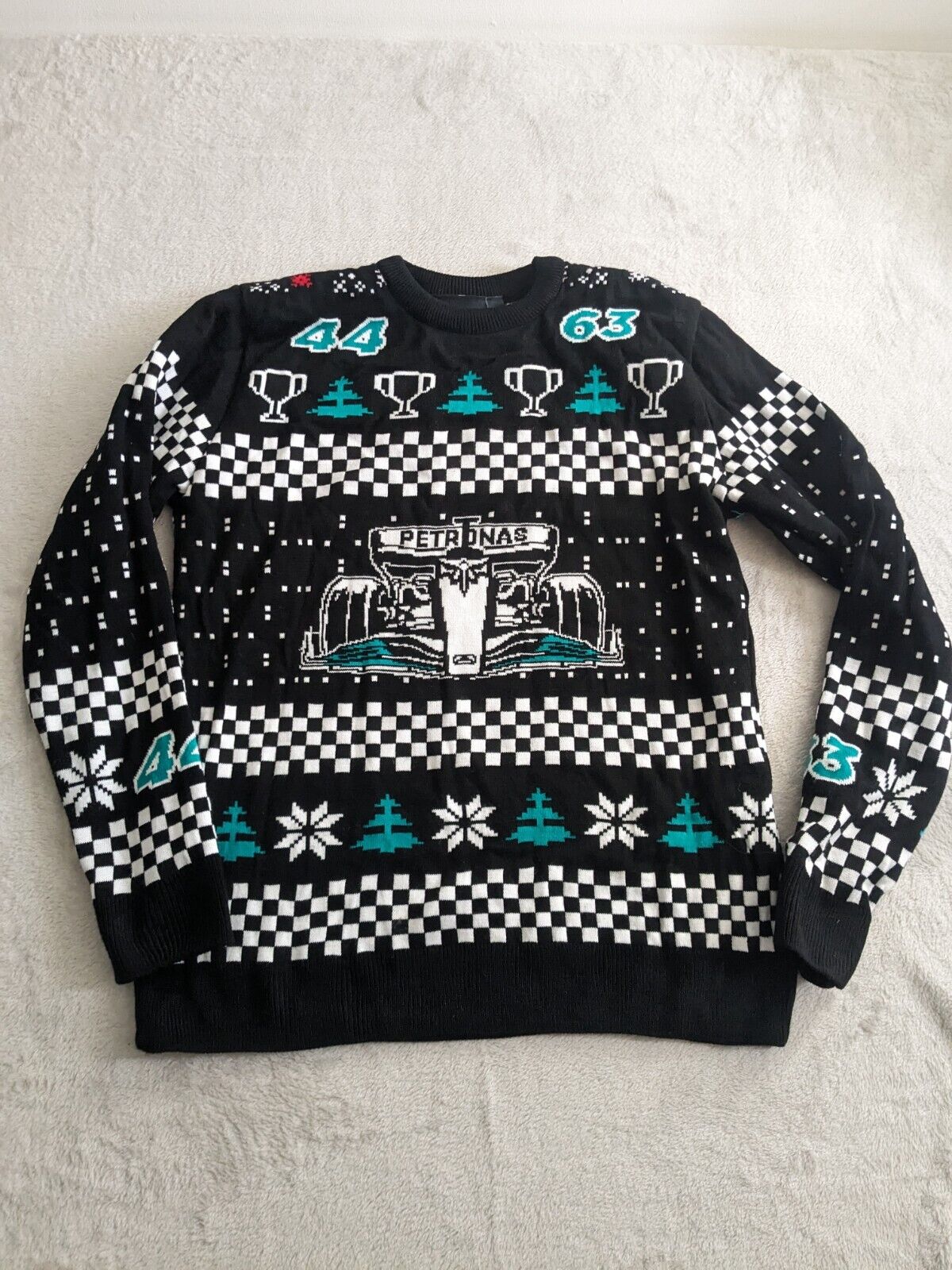 Mercedes F1 – Christmas Holiday Jumper – Medium – Hamilton