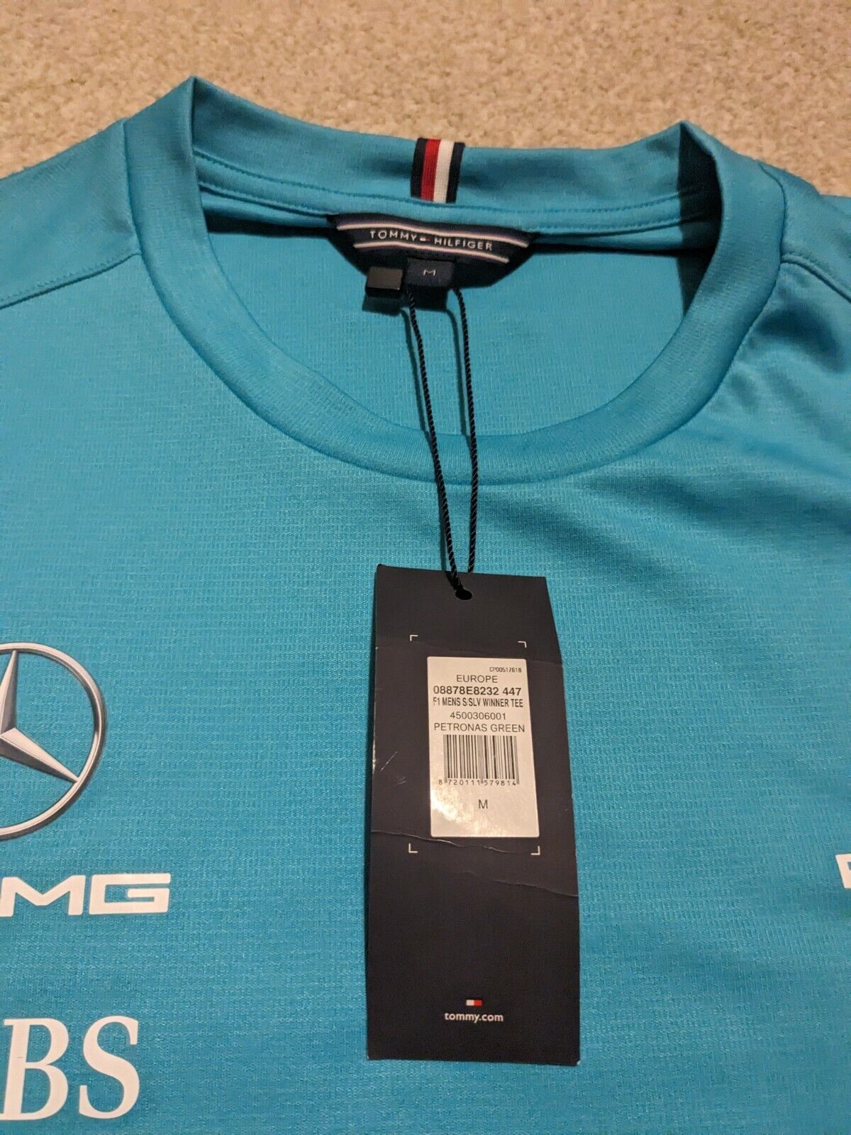 *RARE & BNWT* Mercedes F1 Team Issue Winners T shirt Medium Tommy Hilfiger 2020