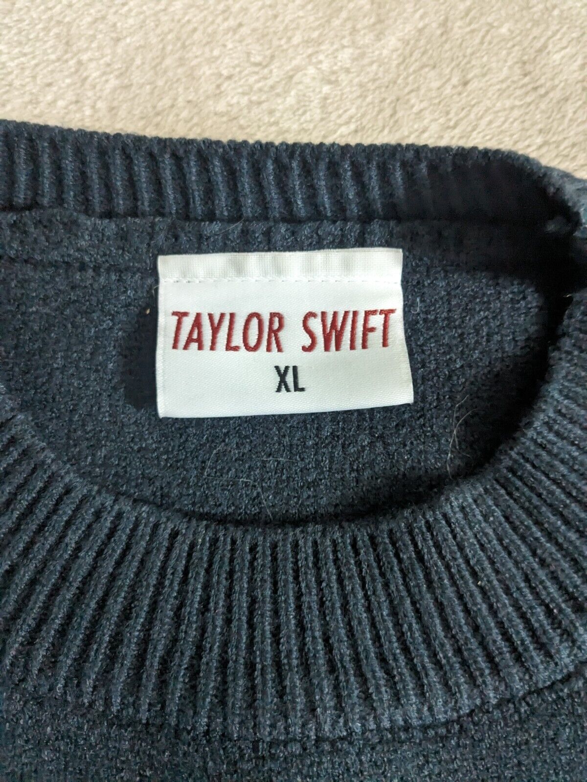 Brand New - Taylor Swift - Red Argyle Pullover Jumper - XL