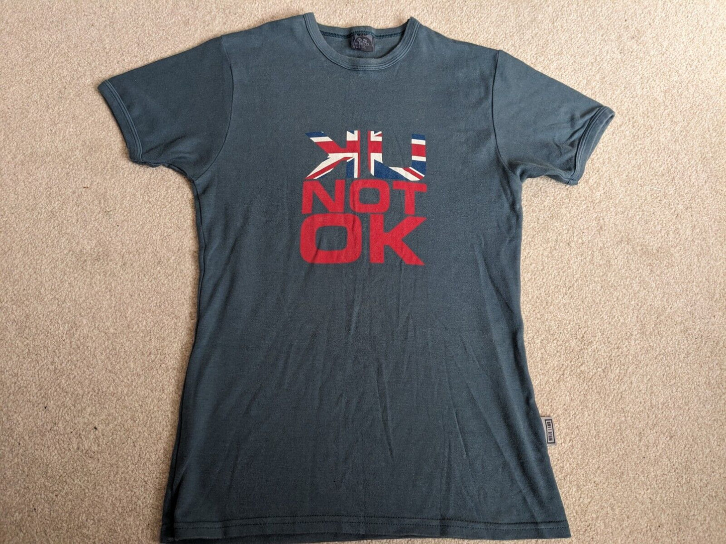 Vintage Radiohead T shirt UK NOT OK (Computer) W.A.S.T.E. WASTE Small